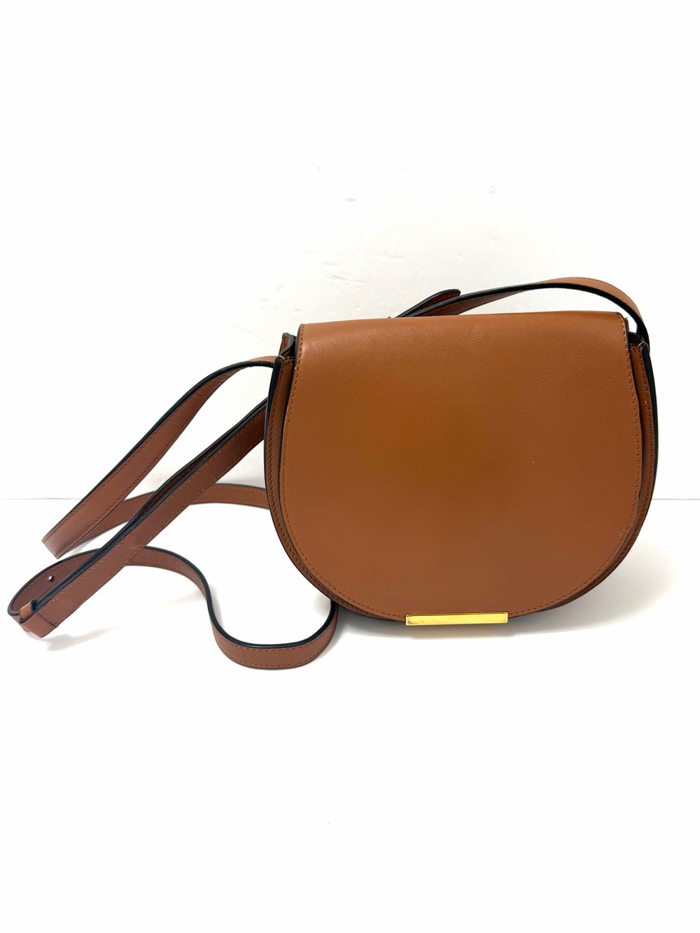Cuyana Mini Saddle Leather Crossbody Bag in Caramel - Picture 5 of 16